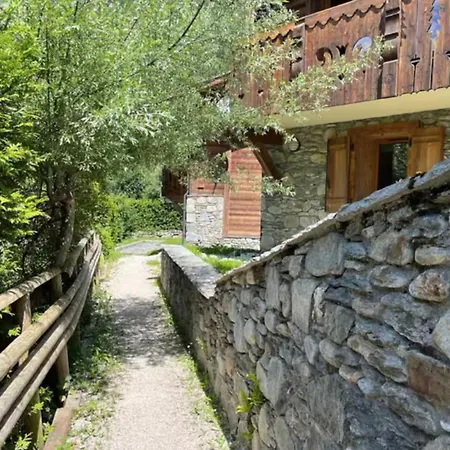 Family In Tour-argentiere Chalet